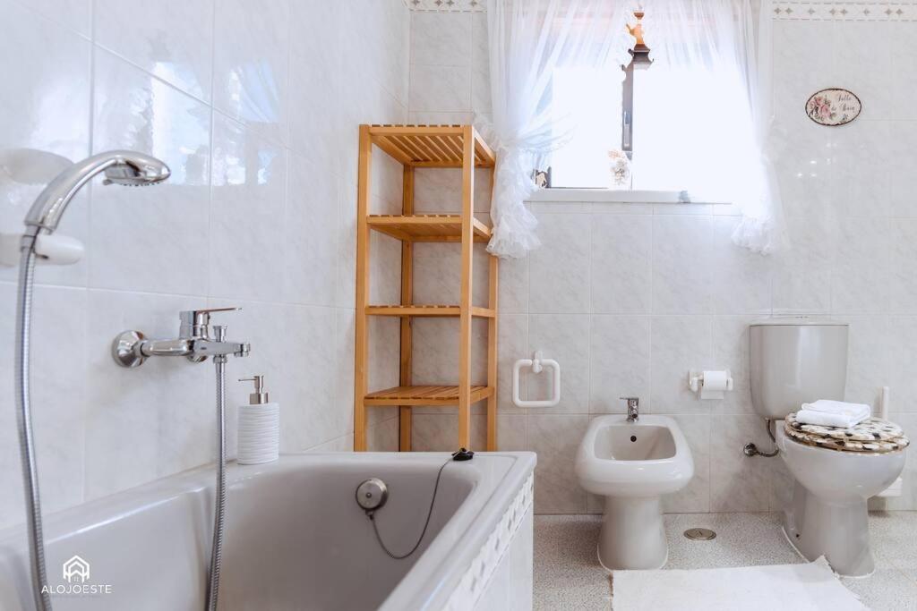 Casa Do Patio - 3 Bedrooms, Ponte Rol Торес Ведрас Екстериор снимка