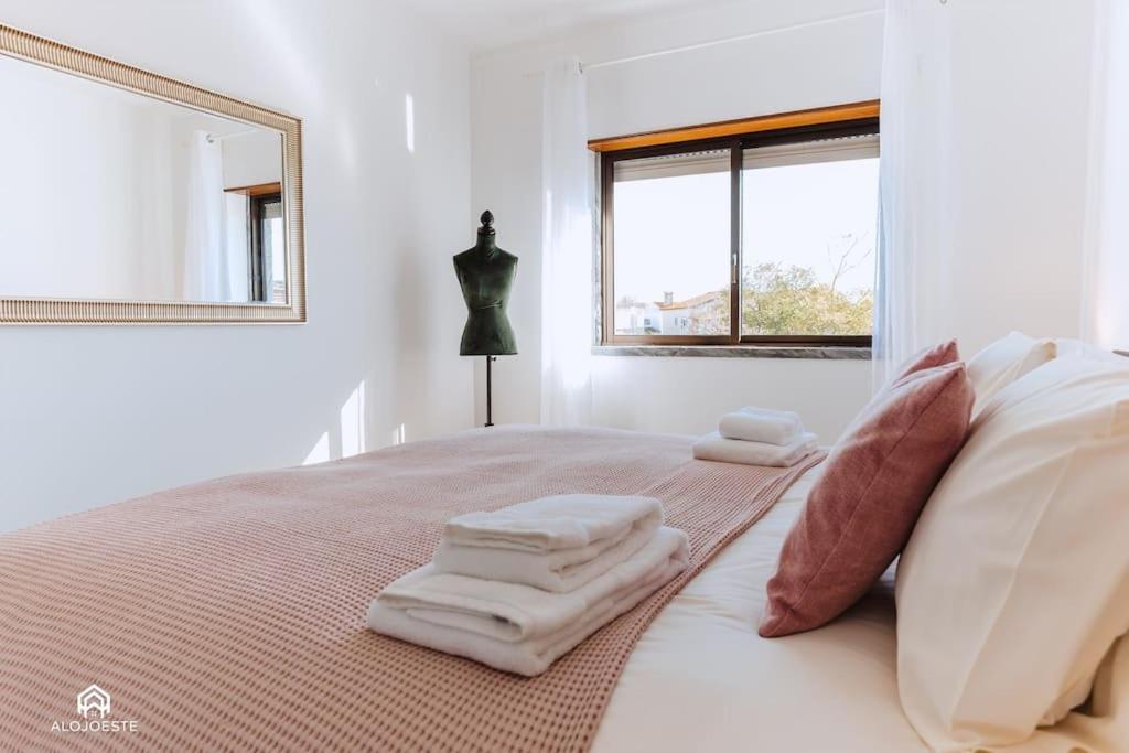 Casa Do Patio - 3 Bedrooms, Ponte Rol Торес Ведрас Екстериор снимка